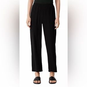 Eileen Fisher 100% silk, slim fit, black, light weight pants, XS